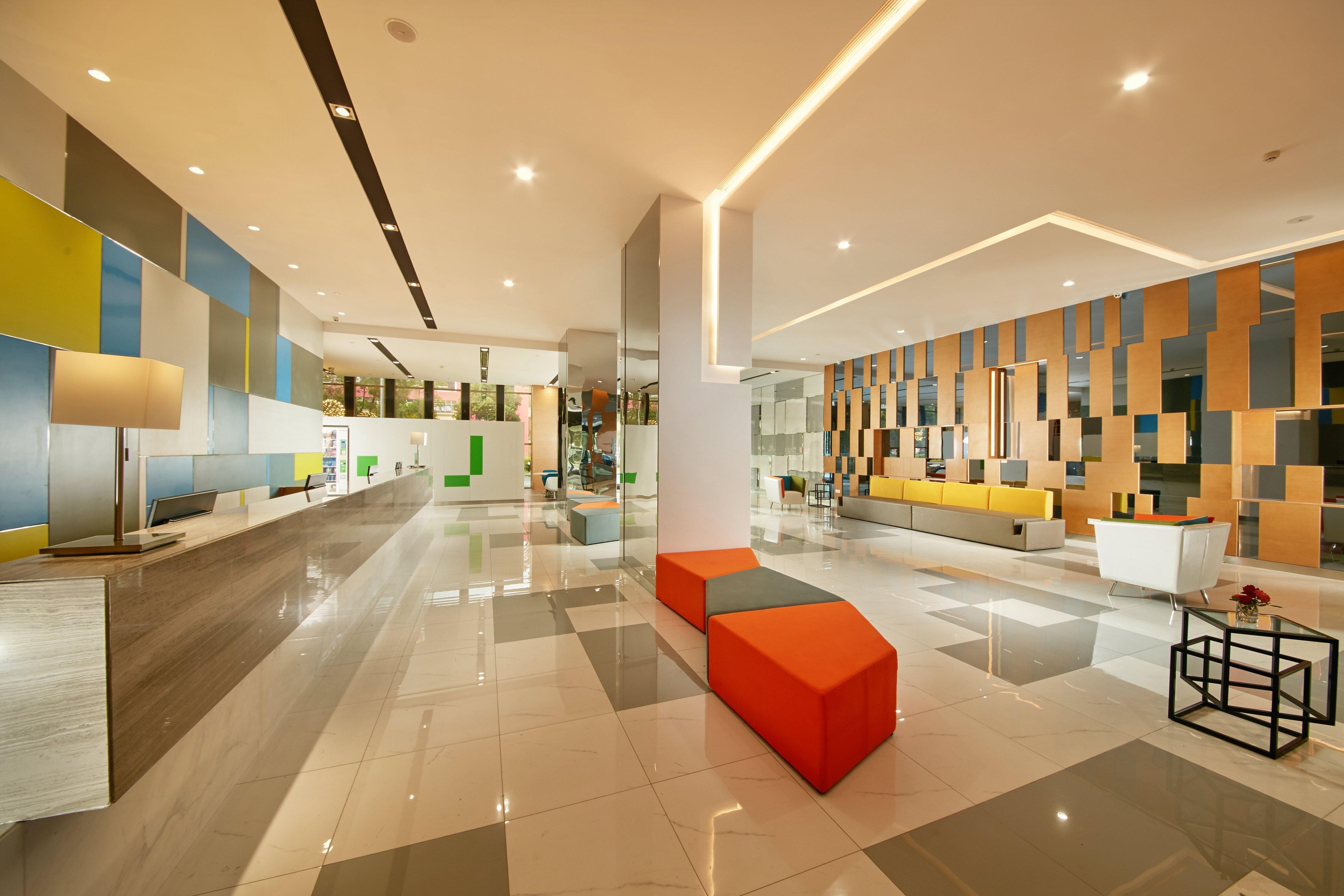Holiday Inn Express Leshan City Square By Ihg High Speed Rail And Leshan Giant Buddha Exterior foto